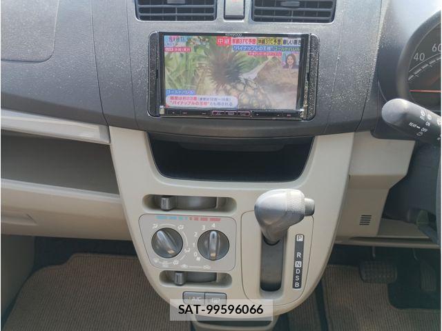 Daihatsu MOVE 2013-05 8100560-10