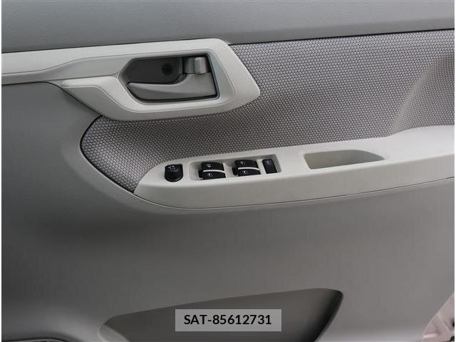 Daihatsu MOVE 2016-06 8100559-3
