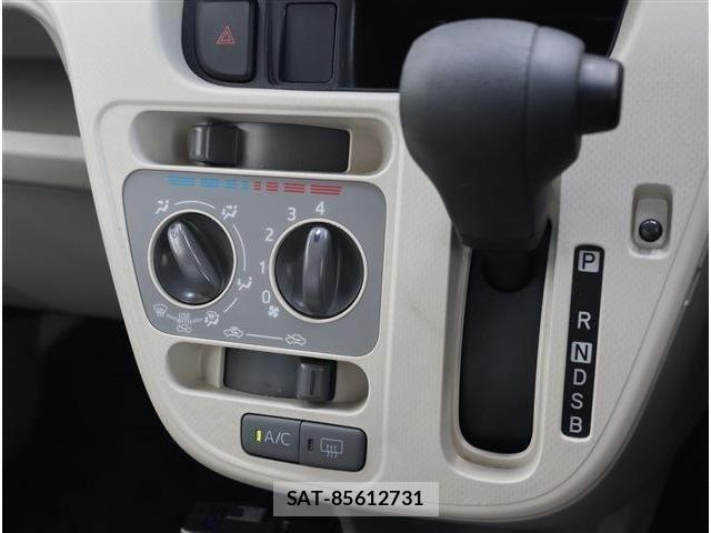 Daihatsu MOVE 2016-06 8100559-6