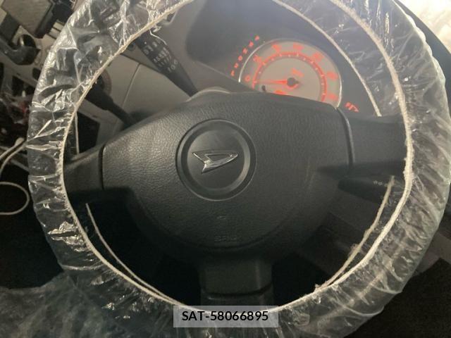 Daihatsu MOVE 2005-09 8131342-14