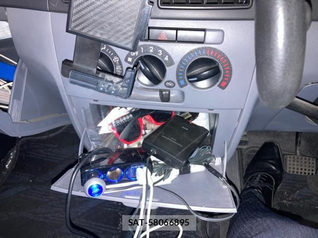 Daihatsu MOVE 2005-09 8131342-18