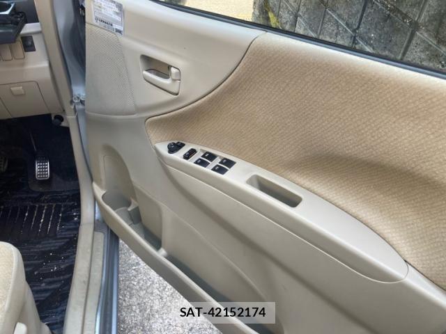 Daihatsu MOVE 2010-03 8131346-2