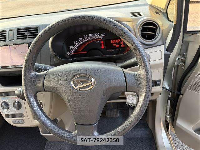 Daihatsu MOVE 2013-07 8158839-9