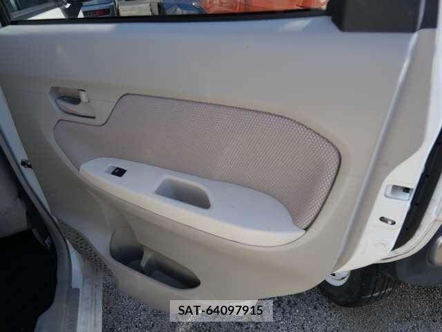 Daihatsu MOVE 2017-07 8208833-11