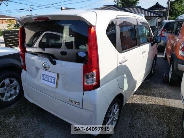 Daihatsu MOVE 2017-07 8208833-4