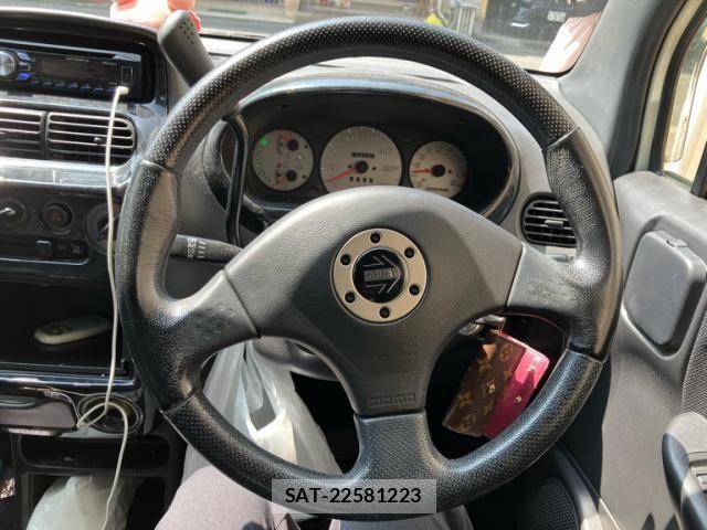 Daihatsu MOVE 2002-03 8208839-9