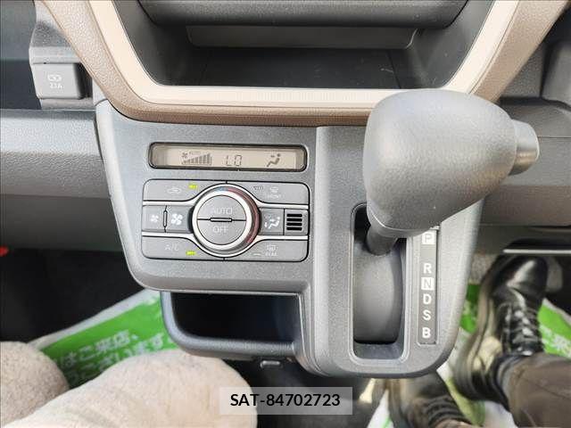 Daihatsu MOVE 2025-06 8245974-12