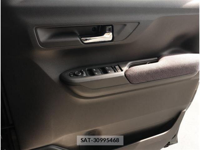 Daihatsu MOVE 2025-06 8245971-4
