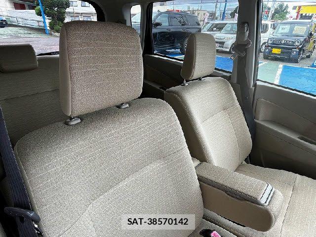 Daihatsu MOVE 2011-06 8315592-9