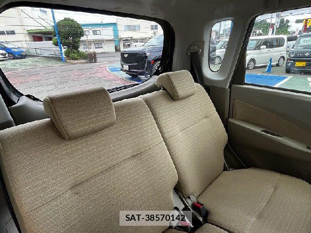 Daihatsu MOVE 2011-06 8315592-3