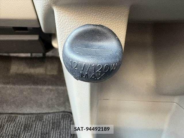 Daihatsu MOVE 2017-08 8336870-6