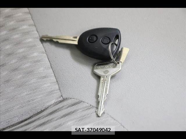 Daihatsu MOVE 2017-04 8367194-5