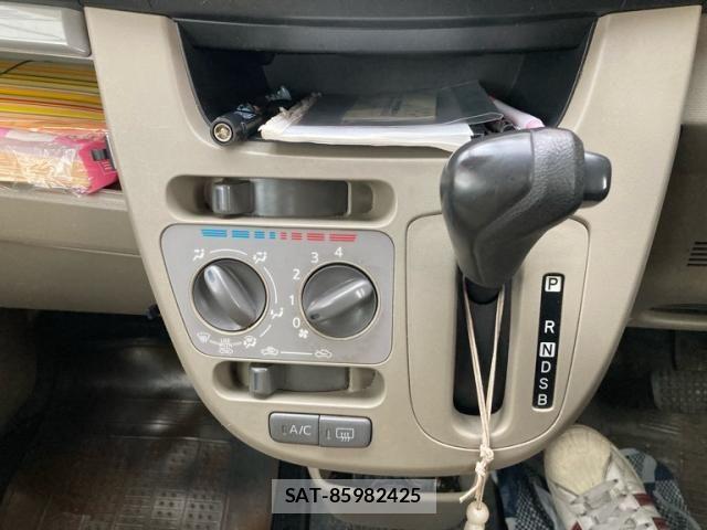 Daihatsu MOVE 2013-08 8367207-21