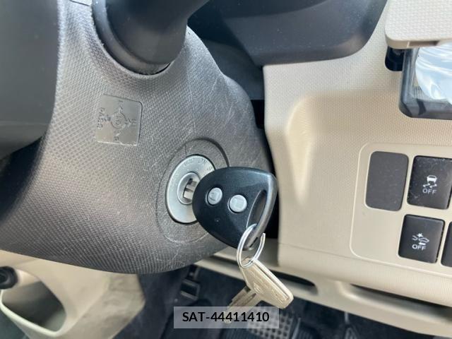 Daihatsu MOVE 2013-07 8413742-8
