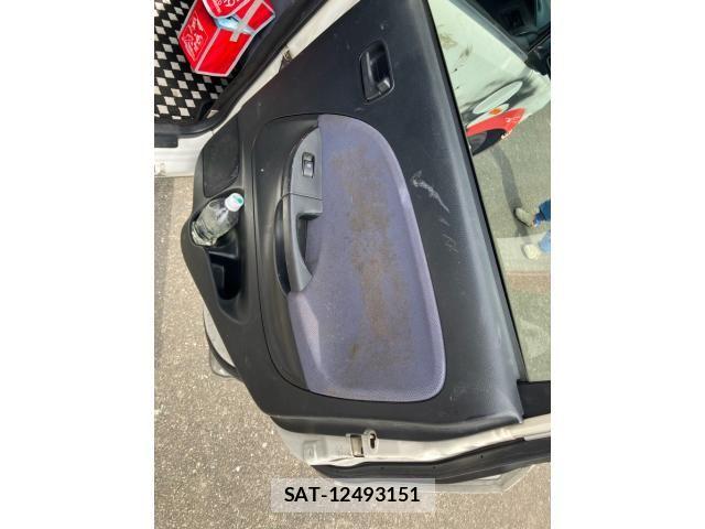 Daihatsu MOVE 2004-02 8413753-9