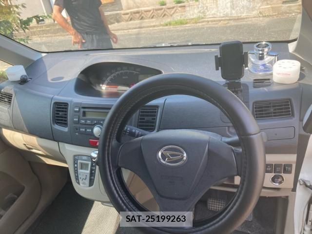 Daihatsu MOVE 2011-10 8562764-11