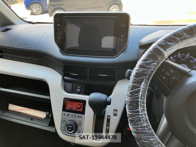 Daihatsu MOVE 2015-10 8562763-17