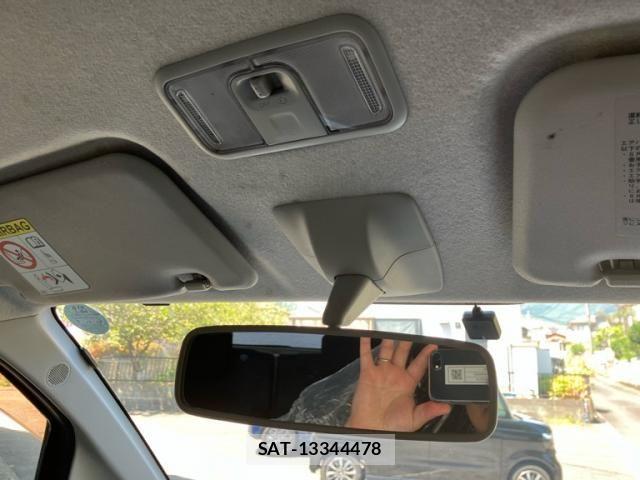Daihatsu MOVE 2015-10 8562763-18