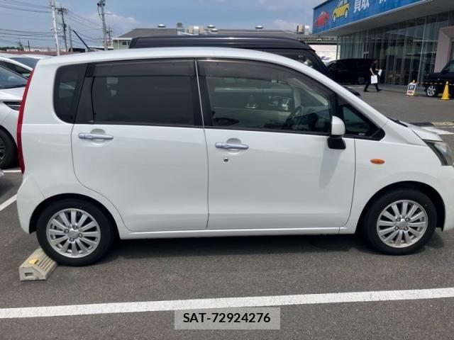 Daihatsu MOVE 2013-10 8627833-3