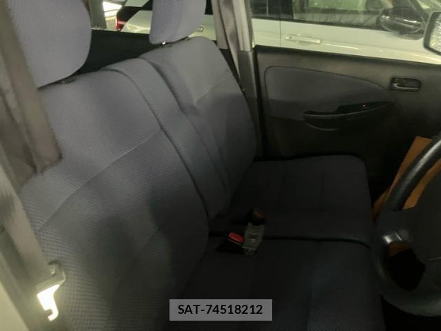 Daihatsu MOVE 2003-01 8781127-9