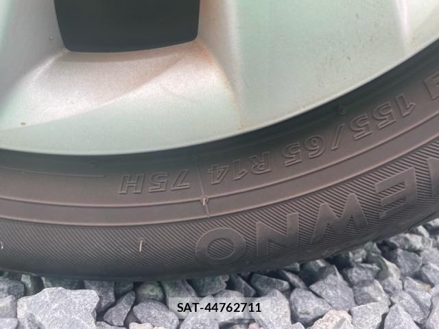 Daihatsu MOVE 2013-10 8796744-9