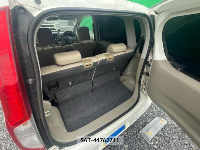 Daihatsu MOVE 2013-10 8796744-6