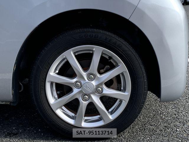 Daihatsu MOVE 2013-04 8830498-9