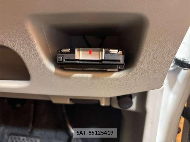 Daihatsu MOVE 2015-11 8830494-6