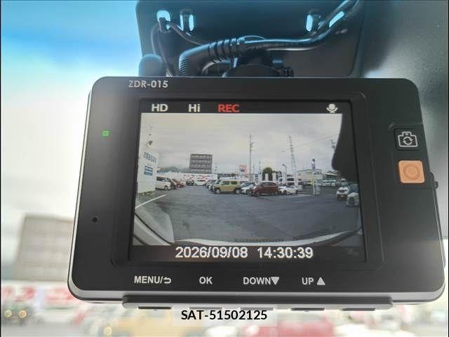 Daihatsu MOVE 2016-01 8849979-3