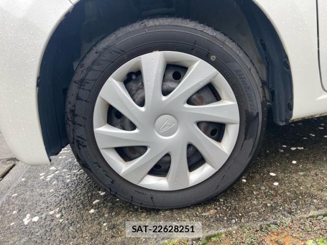 Daihatsu MOVE 2012-01 8880930-13