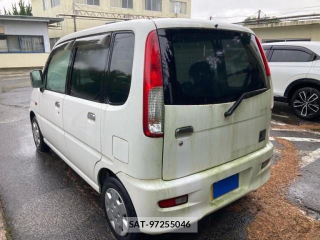 Daihatsu MOVE 2001-06 8883976-3