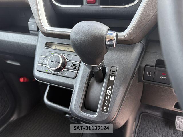Daihatsu MOVE 2025-08 3772388-9
