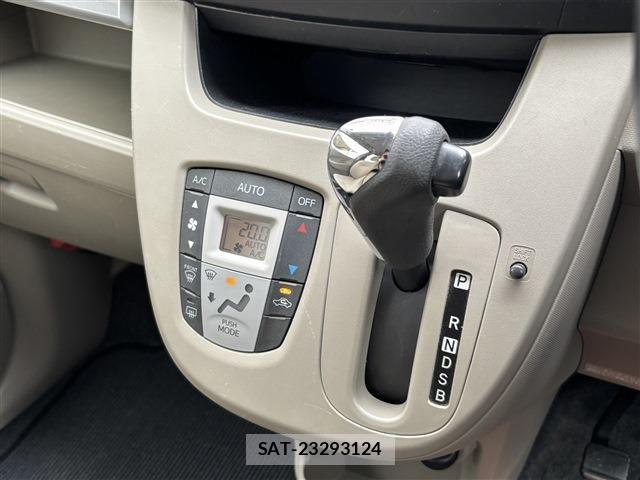 Daihatsu MOVE 2013-10 7020966-11
