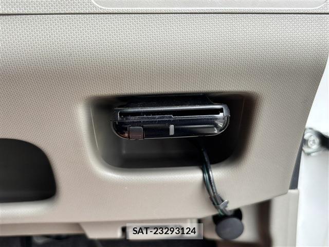 Daihatsu MOVE 2013-10 7020966-8