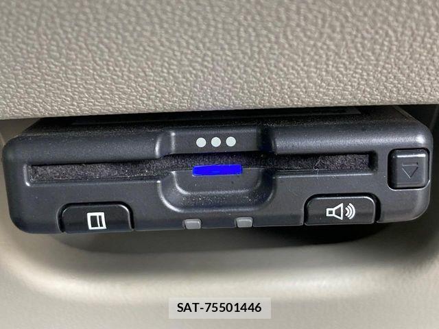 Daihatsu MOVE 2017-08 7618310-5