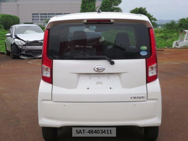 Daihatsu MOVE 2018-05 8100571-3