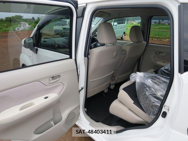 Daihatsu MOVE 2018-05 8100571-6