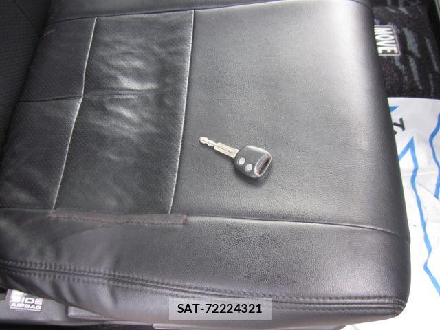 Daihatsu MOVE 2002-03 8208843-21