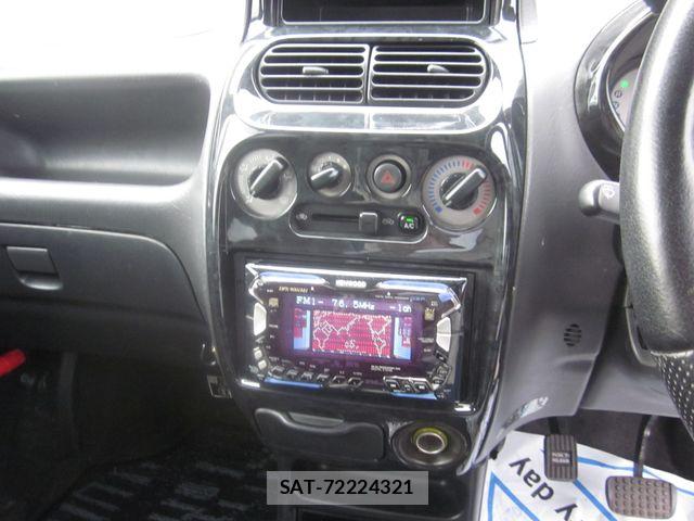 Daihatsu MOVE 2002-03 8208843-22