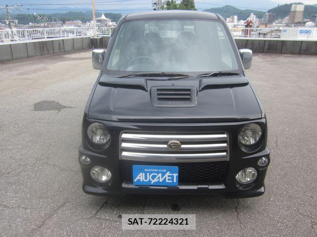Daihatsu MOVE 2002-03 8208843-4