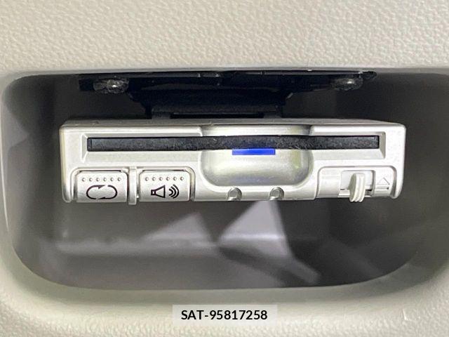 Daihatsu MOVE 2015-09 8208841-6