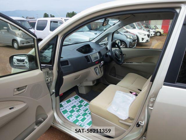 Daihatsu MOVE 2012-01 8245987-5