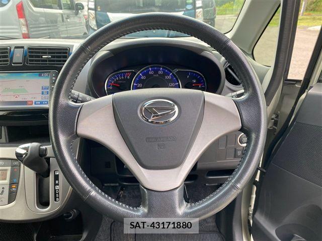 Daihatsu MOVE 2013-06 8355032-17