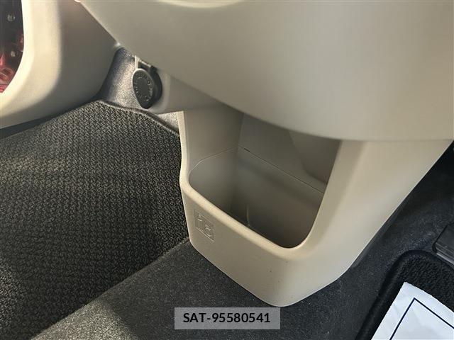 Daihatsu MOVE 2023-03 8562778-23