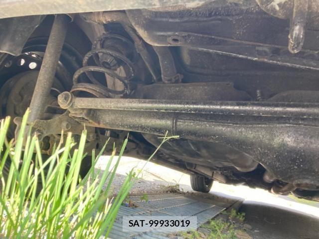 Daihatsu MOVE 2011-04 8781131-9