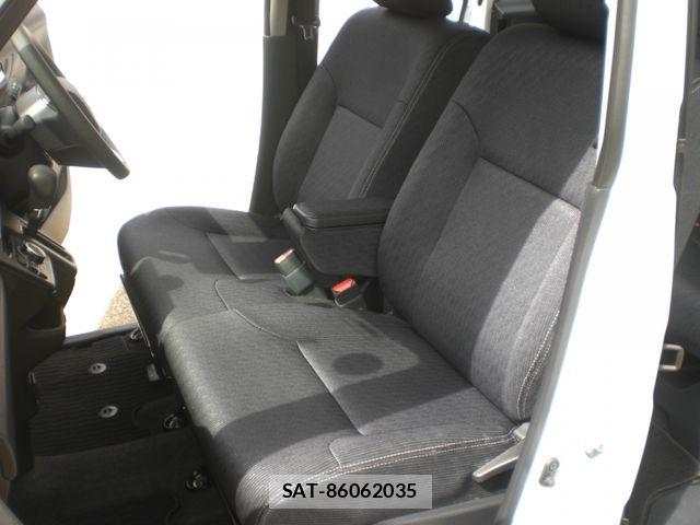 Daihatsu MOVE 2025-10 8830503-23