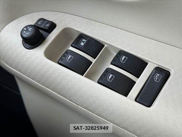 Daihatsu MOVE CANBUS 2017-08 8074723-25