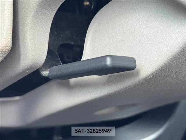 Daihatsu MOVE CANBUS 2017-08 8074723-28