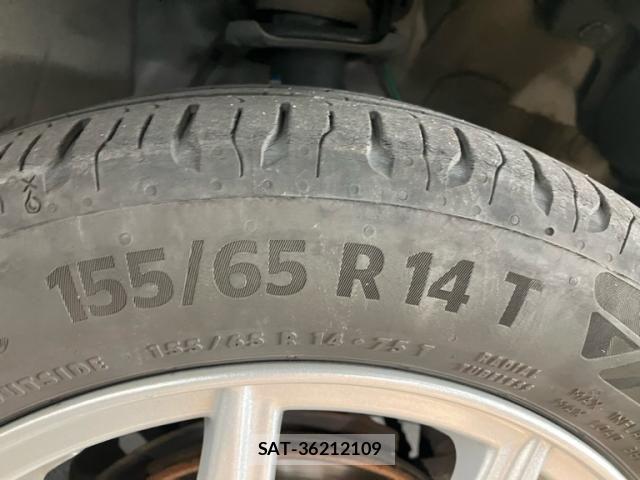 Daihatsu MOVE CANBUS 2018-02 8208872-8