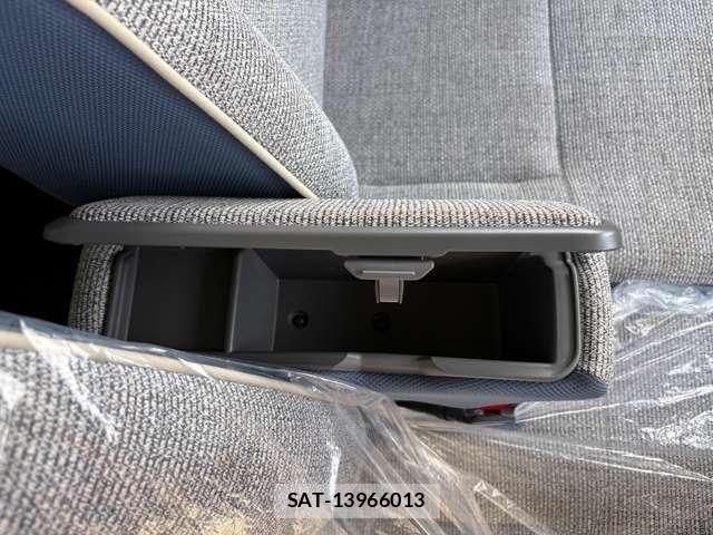Daihatsu MOVE CANBUS 2025-04 8336884-25